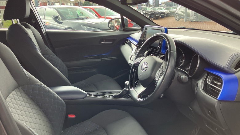 Toyota C-HR 1.8 Hybrid Dynamic 5dr CVT Hybrid Hatchback